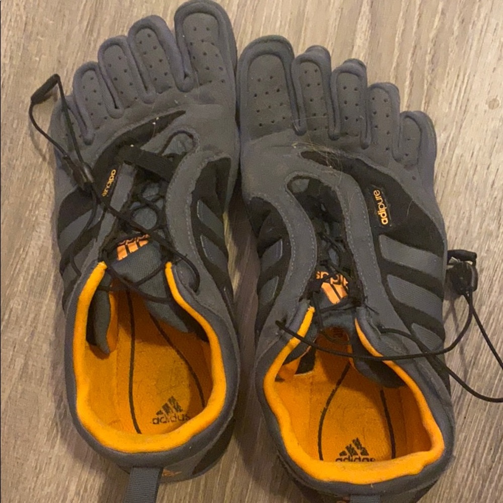 Unisex water toe shoes